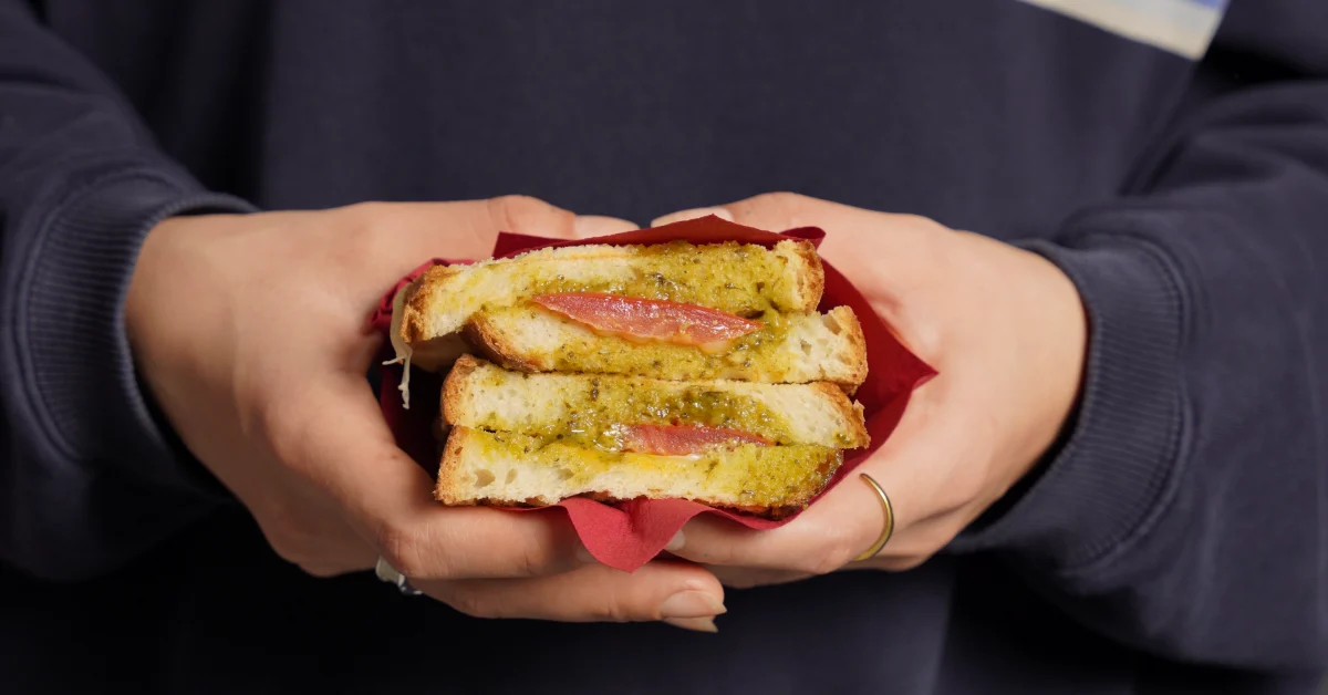 Domates Pesto Tost